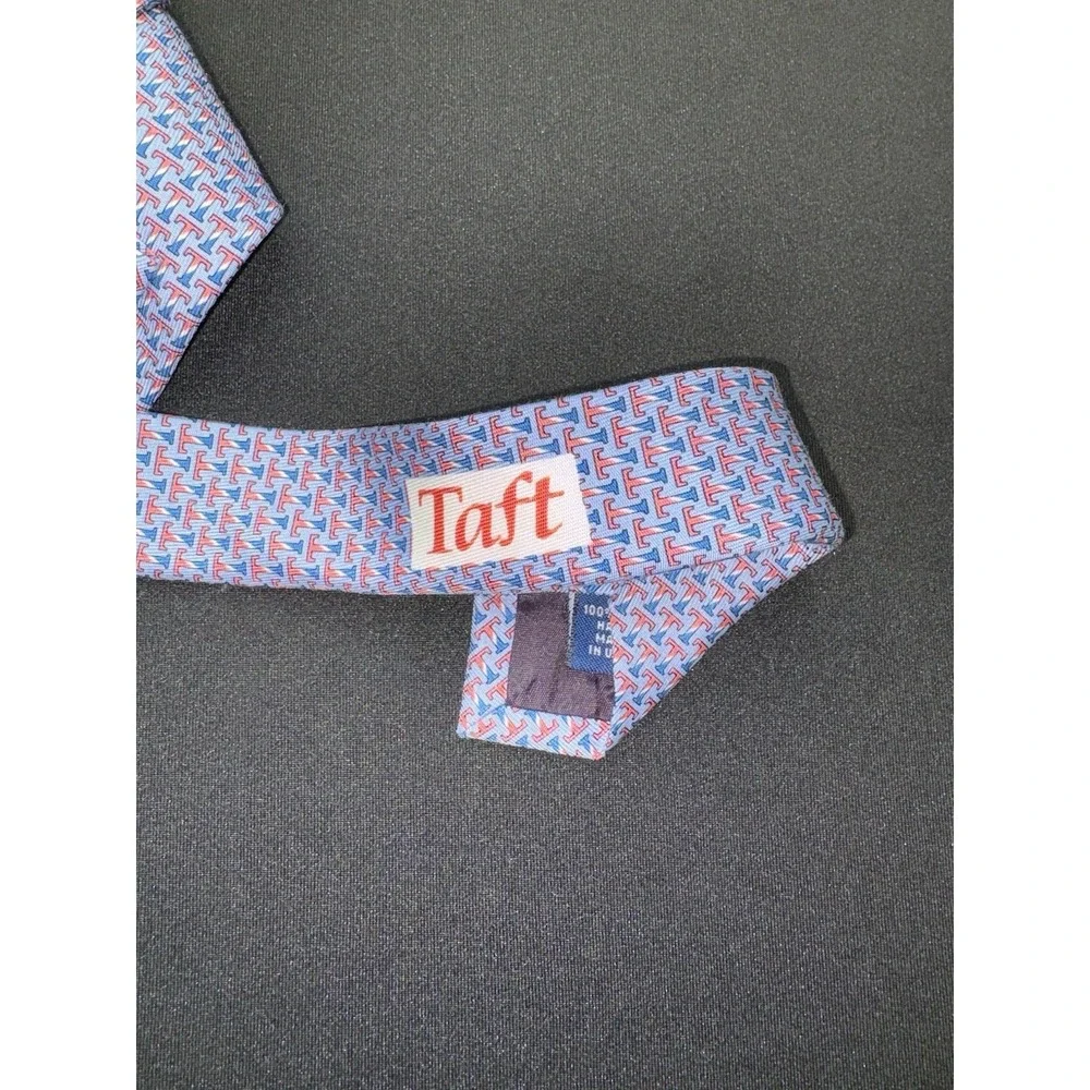 Vineyard Vines Taft School Themed Men's Necktie 59